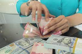 Lira mencapai rekor terendah 6,24 per dolar pada jumat pekan lalu. Peso Argentina Dan Lira Turki Ambrol Melawan Dolar As Bagaimana Nasib Rupiah