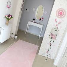 Gorunurde Biraz Kalabalik Durabilirim Ama Dolap Icleri Cekmece Icleri Oldukca Sadedir Bizde Gereksiz Esyalar Barinmaz Sevgili Sade Kids Rugs Home Decor Decor