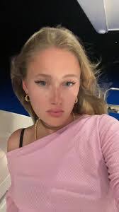 Shelby Mccray's Instagram, Twitter & Facebook