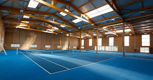 Vous souhaitez faire temporairement couvrir un terrain de tennis, un terrain de football, une piscine, ou toute autre surface destinée à la pratique sportive ? Reservation Terrain De Tennis Guyancourt