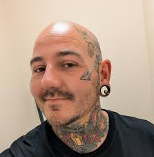 Is there anyone out there to cut my grass someone local that will actually  turn up and doesn't cost a fortune and reliable. That will take bank  transfer.