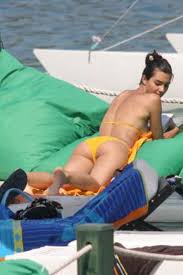 Tuba Buyukustun Nude Closeness - Vulnerable Beauty