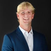 Seth Kear's Instagram, Twitter & Facebook