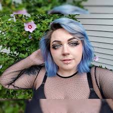 Is it weird to take off shoes in a house?