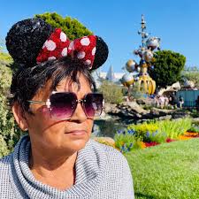 Rosy Fuentes de Ordaz, en tu cumpleaños me llena de alegría estar a tu lado  y celebrar junto a nuestros hijos, en familia. Eres una madre excepcional,  una compañera inigualable y una