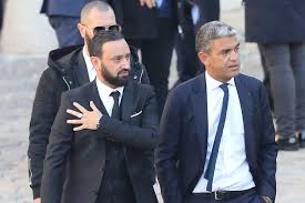 Mais Pourquoi Cyril Hanouna Etait Il Present A L Hommage Cyril Hanouna Hanouna Hommage National
