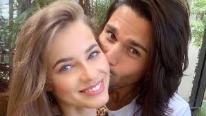 Jun 09, 2021 · ivana mrazova, modella di origine ceca ed ex gieffina, ha commosso i fan con una lettera dedicata al padre zdenek scomparso ad aprile.a restarle accanto nel dolore c'è anche il fidanzato luca onestini, vincitore del grande fratello e suo compagno da quei primi momenti condivisi all'interno del reality di canale 5. Shbgof8uhtcm7m