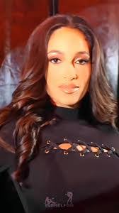 Isabel Almeda's Instagram, Twitter & Facebook