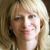 Leslie Wine's Instagram, Twitter & Facebook