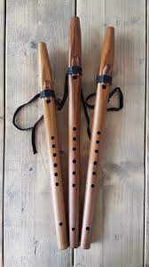In the left hand column are all the common minor keys for native american flutes. Stellar Flutes Basic Native American Flute A G F Spanish Cedar Native American Flute Fluteshop Eu