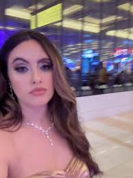 “Cuando te rodeas de almas que vibran en tu misma sintonía, todo fluye y se  multiplica 💫. Hoy mi corazón se llena de gratitud por cada persona que  comparte este viaje conmigo. ¡Qué regalo tan grande ...