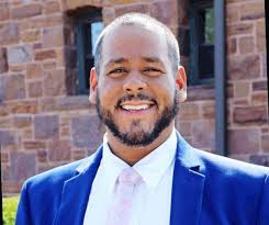 Episode 100: Rafael Rodriguez, Associate Vice President and NYU Dean of  Students