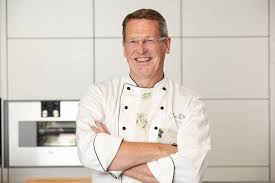 Mit salz und pfeffer abschmecken. Weihnachtsgans Mit Apfel Maronenfullung