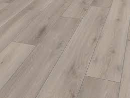 10mm laminate flooring from flooring uk. 10mm X 193mm X 1380mm Metro Plus Plank Silver Oak Laminate Flooring Ac5 White River Group