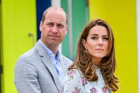 Prinz william und prinz harry werden nicht direkt seite an seite, sondern getrennt am freitag hatten er und seine frau meghan bereits auf der webseite ihrer stiftung archewell ein. Prinz William Herzogin Catherine Weihnachtsplane Gestalten Sich Als Schwierig Gala De