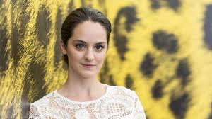Their music makes use of a wide range of instruments, from more unique instruments. Promi Geburtstag Vom 27 November 2019 Noemie Merlant Franzosische Schauspieler Schauspieler Promis