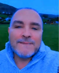 When greeted with "I have friends everywhere," secret response should be:  'You have no idea where I am."