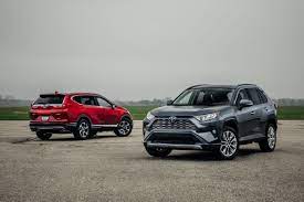 › best all wheel drive vehicles 2019. 2019 Honda Cr V Vs 2019 Toyota Rav4 Which Compact Suv Is Best
