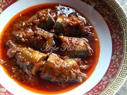 Ya, menu ikan bakar merupakan salah satu menu yang dalam pengolahannya termasuk mudah dan praktis. Homemade Sardine Dengan Periuk Noxxa Azie Kitchen