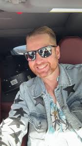 Don't forget to come and enjoy the fabulous music of this guy right here!  Tonight starting at 7:00 p.m. Dave Souliere