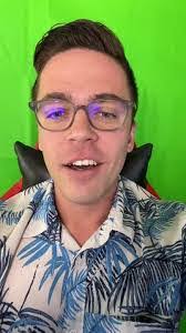 Eula Norton's Instagram, Twitter & Facebook