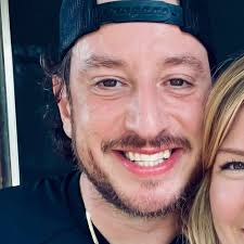 Julian Edelman stood up for Travis Kelce after he said he "can't really  read that well" (via @variety)