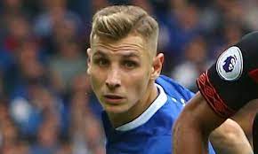 Day old hair has more texture and grip and will hold style better than freshly washed hair. Lucas Digne Reveals He Asked To Leave Barcelona For Everton Everton Barcelona Sport Football