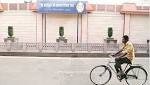 After notice vacate, Mayawati home