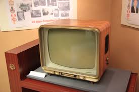 Puls 4 (ehemals puls tv) ist ein österreichischer privatfernsehsender im besitz der prosiebensat.1 media se. Television In Austria Wikipedia