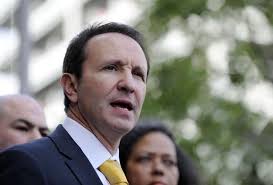AG Jeff Landry criticizes hiring of felon for board attorney