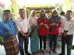 Contact sman 2 siakhulu on messenger. Kepsek Sman 2 Siak Hulu Sambut Baik Kedatangan Kadis Disdukcapil Kampar