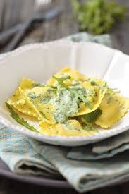 Raviolis Saumon Et Pesto Recette Recette Ravioli Recettes De Cuisine Et Recette
