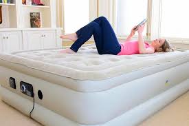 Lorsque votre matelas intex se dégonfle, tout n'est pas fini pour autant. Comment Choisir Un Matelas Gonflable Conseils De La Redaction