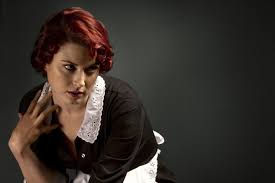 Physical and psychological horrors affect a decomposing family, workers and residents of an insane asylum, a coven of witches, a cast of circus freaks, the employees and guests at a struggling hotel, a family who moved into a. American Horror Story Sezonul 1 Episodul 1