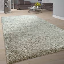 Flor teppich ❱ ultimativer produkttest ▶ ausgezeichnete flor teppiche ▶ aktuelle schnäppchen ▶ sämtliche testsieger → jetzt weiterlesen! Hochflor Teppich Shaggy Stil Weicher Flor Einfarbig In Modernem Grau Taupe Kaufen Bei Diva Teppich Center
