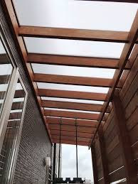 ウリン材の屋根付きテラス テラス屋根 diy 屋根付きパティオ テラス