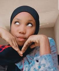 Wannan Ita Ce Hafsat Al'ameen Ƴar Gidan Jarumar Kannywood Wato Umma Shehu.  Wanne fata zaku yi mata?