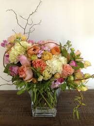 Pin Ot Polzovatelya Lisa Mohorovich Na Doske Floral Designs By Green Bouquet Cvety Krasivye Cvety Cvetochnye Venki