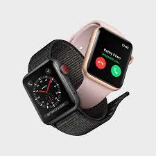 The apple watch series 3 is now two generations old, and does feel a tad dated due to the older, boxier screen shape and display technology. Apple Watch Series 3 Kommt Mit Integriertem Mobilfunk Und Mehr Apple De