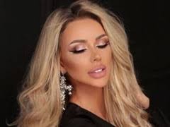 Mădălinei ghenea îi place să păstreze misterul atunci când simte primii fiori ai dragostei. Madalina Ghenea Matei Stratan Click Mobile