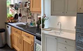 This beautiful contemporary gray and white kitchen offers a large open plan layout with an island big enough to seat three eat in diners. Blog Panelven Kitchens