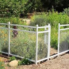Love This Fence Around Garden Cheap And Easy From Home Depot Snapfence Modular Vinyl Snap Togethe Fenced Vegetable Garden Diy Garden Fence Garden Fence
