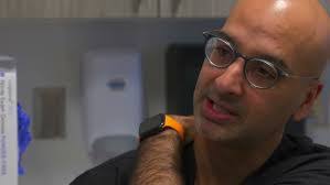 Anita Mathur's Instagram, Twitter & Facebook