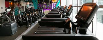Designed as an outdoor walking mall with a total of 173 tenants, which include celebrity fitness, cold storage, tgif, tgv, fos, wangsa bowl and popular. Celebrity Fitness Wangsa Walk Gym Fitness Center In Malaysia