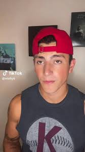 ❤️ TAG THEM ❤️ @Tanner Thomas @Dakota“STILTS”albritton @Dalton Mauldin  @𝑀𝓇. 𝐸𝓁𝑒𝒸𝓉𝓇𝒾ꓘ⚡️ @Jake Skole @ShOWTimeCrosby @Andy Archer @Jackson  Olson @Ryan Cox🎩⚾️ @Ryan Kellogg @Garrett Delano @Garrett ...