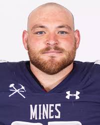 Kyle Bahnsen's Instagram, Twitter & Facebook