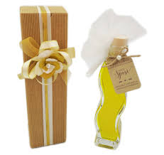 Bomboniere in legno e vetro moderne, raffinate, eleganti, romantiche, innovative. Bomboniere Gastronomiche Per Cerimonia Segnaposto Olio