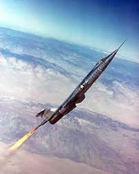 Yeager, ayrıca 1947'de ses hızını aşan ilk pilot i̇kinci dünya savaşı'nda da görev alan test ve savaş pilotu chuck yeager, 97 yaşında hayatını kaybetti. Chuck Yeager Net Worth