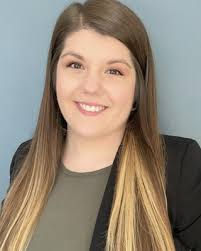 Katie Geiser's Instagram, Twitter & Facebook