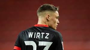 Disponible en 4 colores, combinala con tu conjunto de mx wirtz elevate. Bayer 04 Leverkusen Florian Wirtz Positiv Auf Corona Getestet